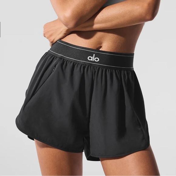 ALO Yoga Women's Match Point Shorts - Picture 4 of 5